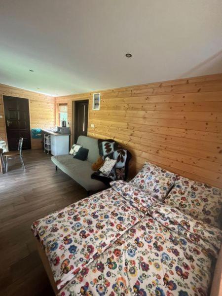 Lesny Zakatek Bed and Breakfast Smardzewice Eksteriør billede