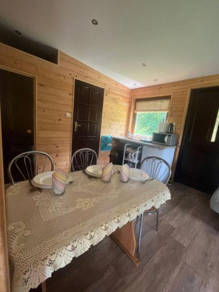 Lesny Zakatek Bed and Breakfast Smardzewice Eksteriør billede