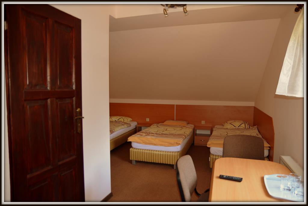 Lesny Zakatek Bed and Breakfast Smardzewice Eksteriør billede