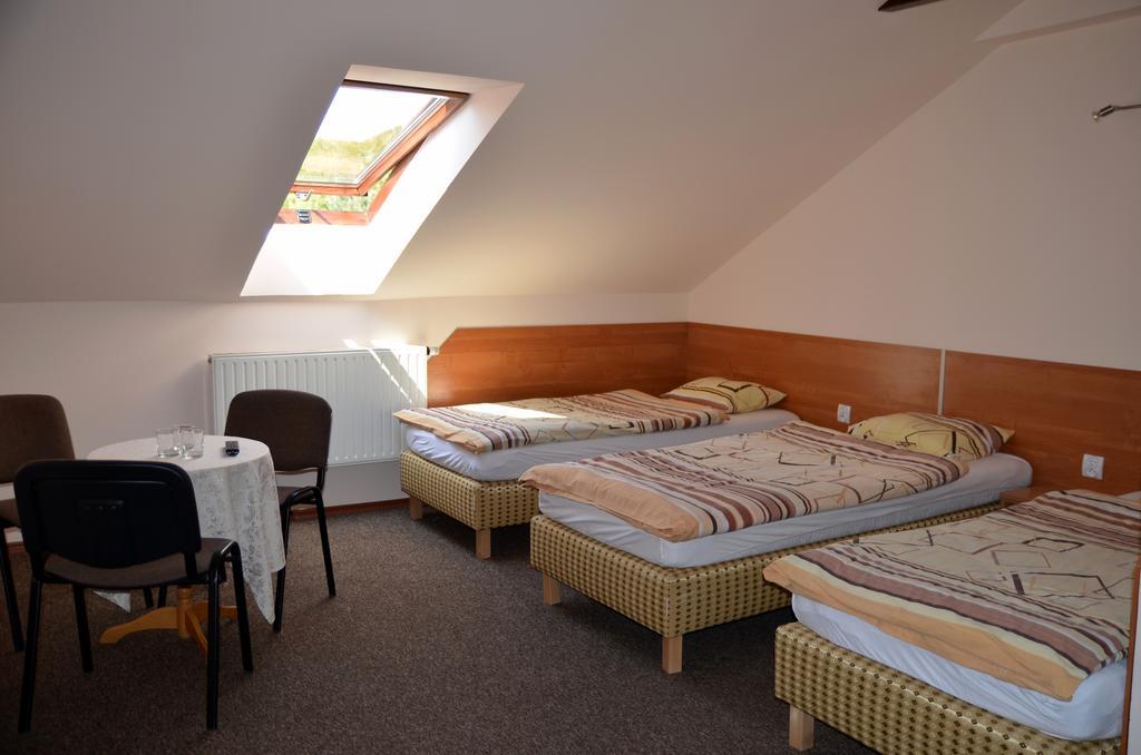 Lesny Zakatek Bed and Breakfast Smardzewice Eksteriør billede